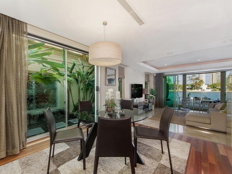 50 Admiralty Drive, Paradise Waters QLD 4217