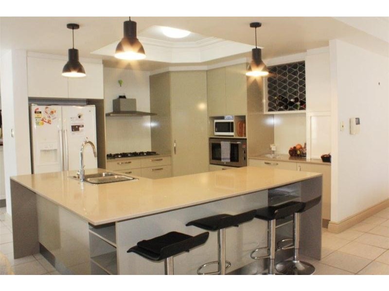 21 Blondell Avenue, Surfers Paradise QLD 4217