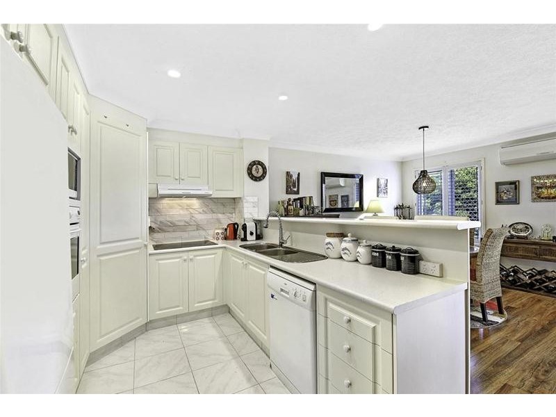 14/16 Paradise Island, Surfers Paradise QLD 4217