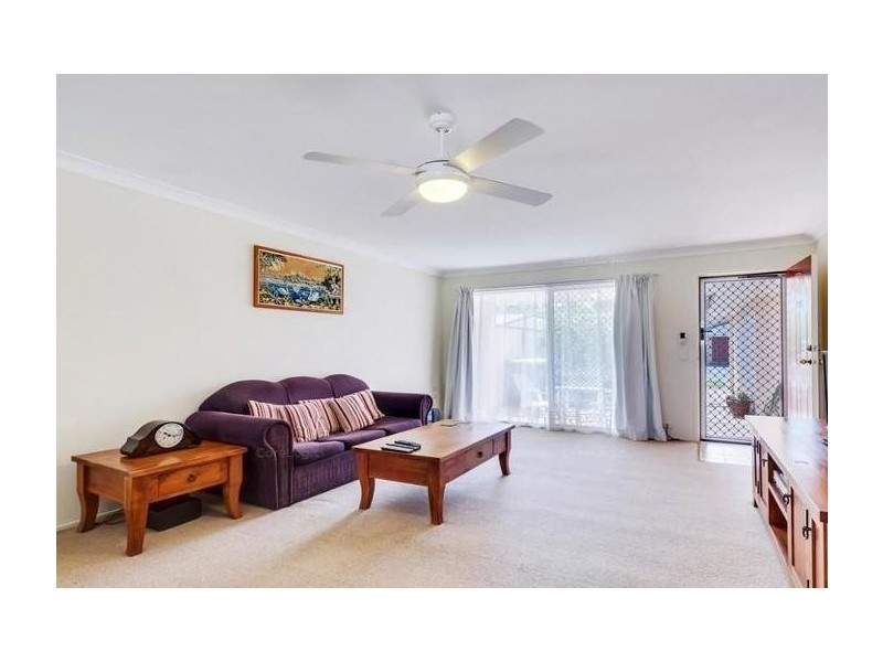 128  Benowa Road, Southport QLD 4215