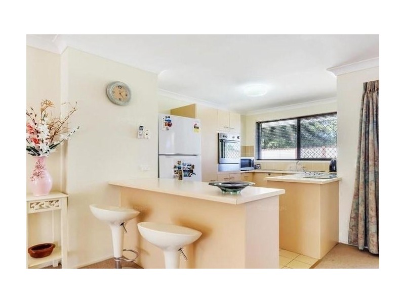 128  Benowa Road, Southport QLD 4215