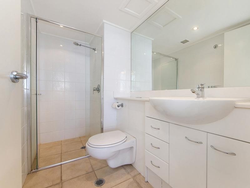 15A ‘Beachside Tower 3545 Main Beach Parade, Main Beach QLD 4217