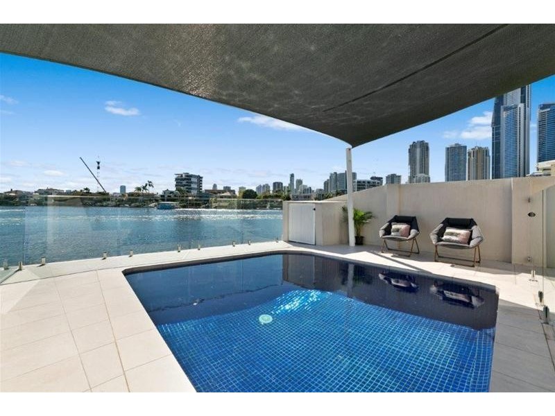 1/52 Sunrise Boulevard, Surfers Paradise QLD 4217