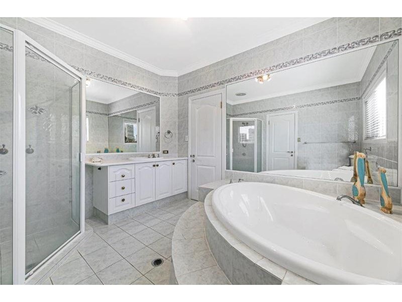 1/52 Sunrise Boulevard, Surfers Paradise QLD 4217