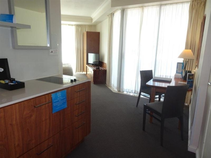 203 & 204/25  Laycock Street, Surfers Paradise QLD 4217