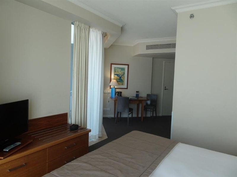 203 & 204/25  Laycock Street, Surfers Paradise QLD 4217