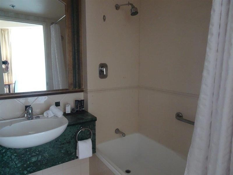 203 & 204/25  Laycock Street, Surfers Paradise QLD 4217