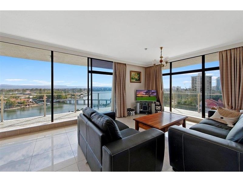 8D Thornton Tower 33 Thornton Street, Surfers Paradise QLD 4217