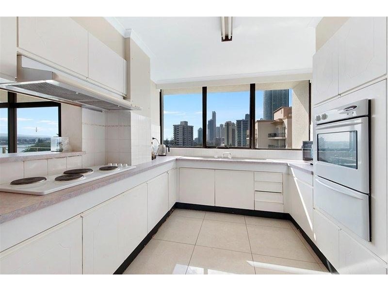 8D Thornton Tower 33 Thornton Street, Surfers Paradise QLD 4217
