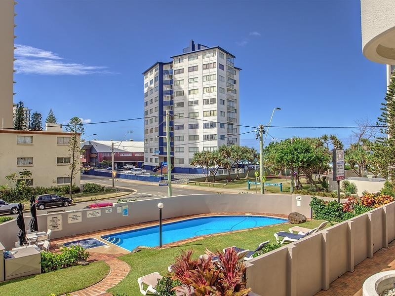 6  Aubrey Street ‘Surfers Chalet’, Surfers Paradise QLD 4217