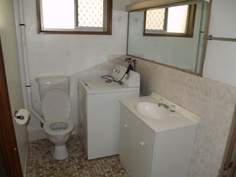 10 Acacia Avenue, Surfers Paradise QLD 4217