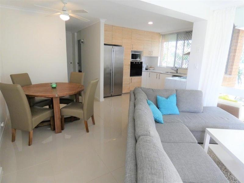 1/11 Peninsular Drive, Surfers Paradise QLD 4217