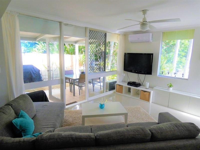 1/11 Peninsular Drive, Surfers Paradise QLD 4217