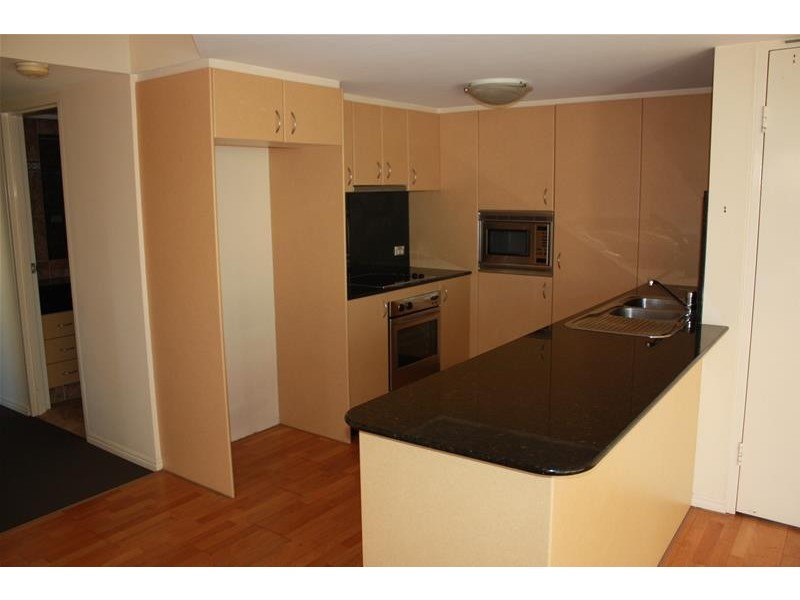 134 Stanhill Drive, Chevron Island QLD 4217