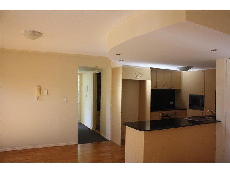 134 Stanhill Drive, Chevron Island QLD 4217