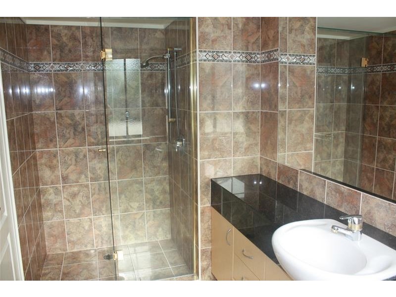 134 Stanhill Drive, Chevron Island QLD 4217