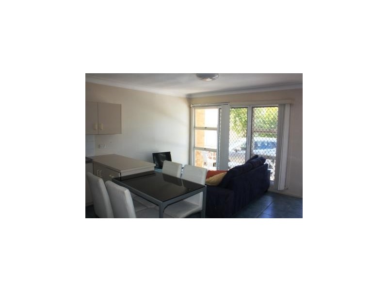 1/14 Leonard Avenue, Surfers Paradise QLD 4217