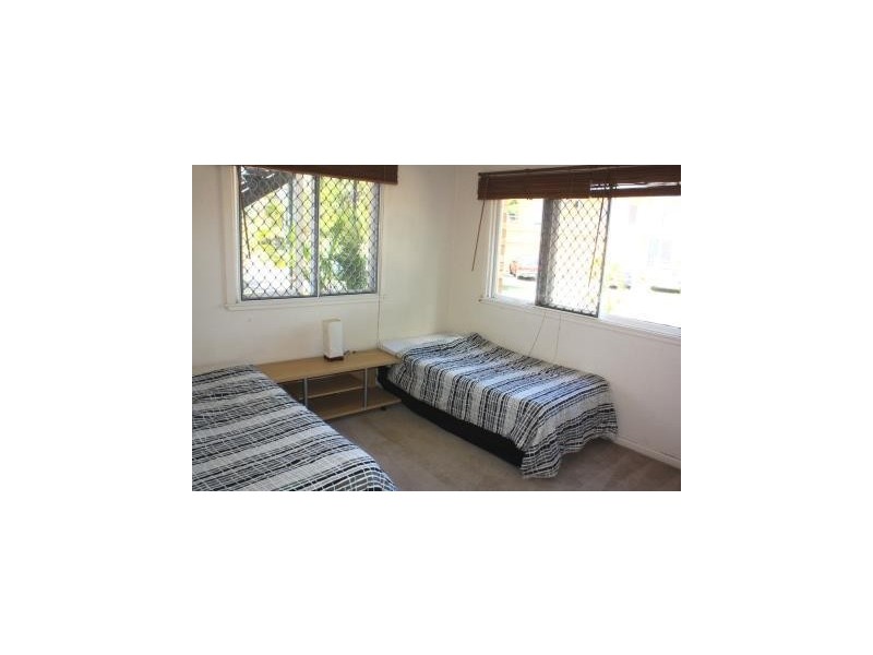 1/14 Leonard Avenue, Surfers Paradise QLD 4217