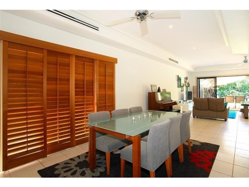 21 Blondell Avenue, Surfers Paradise QLD 4217