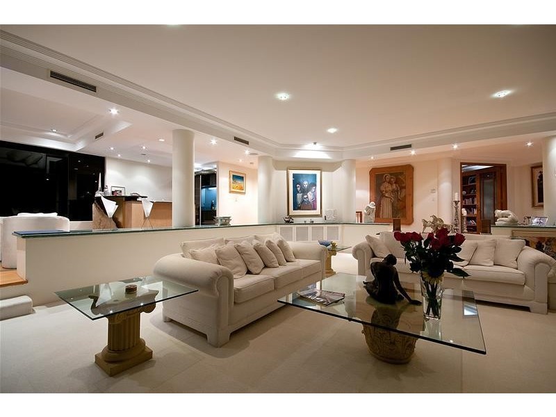 20 Maryland Avenue, Carrara QLD 4211