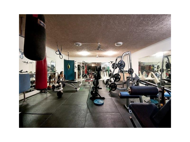 20 Maryland Avenue, Carrara QLD 4211