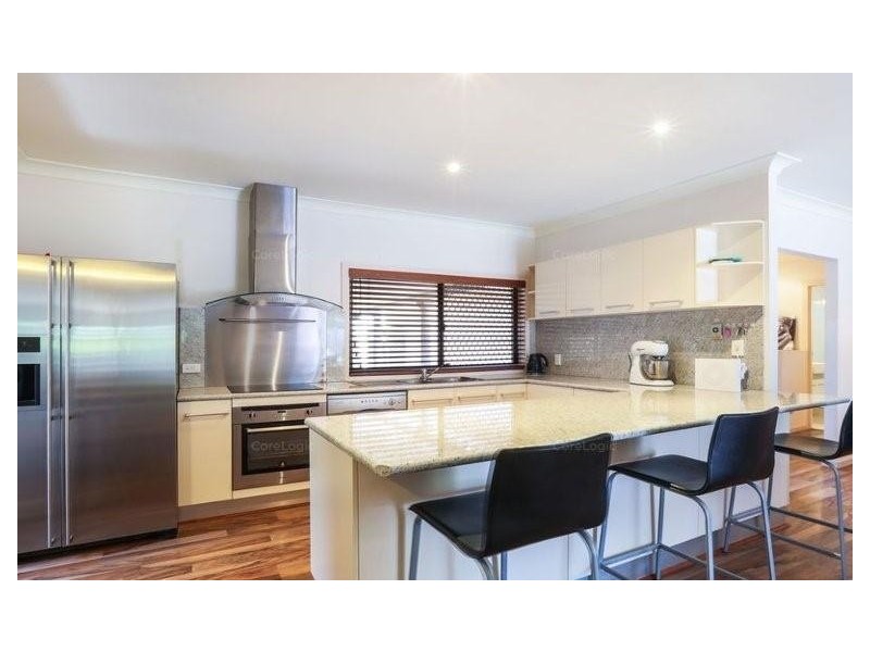 49 Amalfi Drive, Isle Of Capri QLD 4217