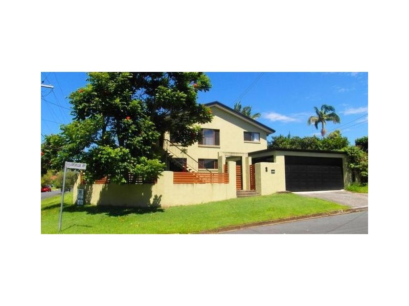 2 Grevillia Avenue, Southport QLD 4215