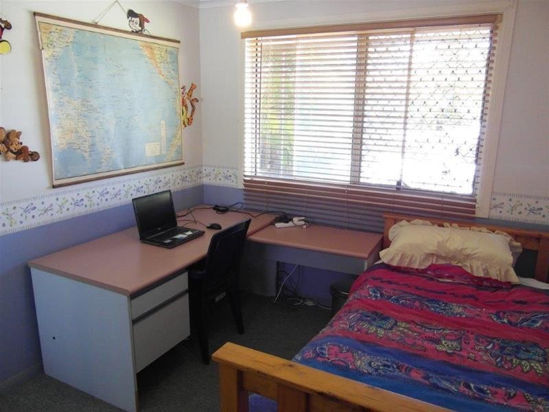 24 Boongala Road, Broadbeach Waters QLD 4218