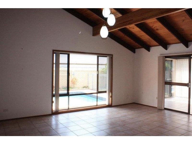 57 Columbus Drive, Hollywell QLD 4216