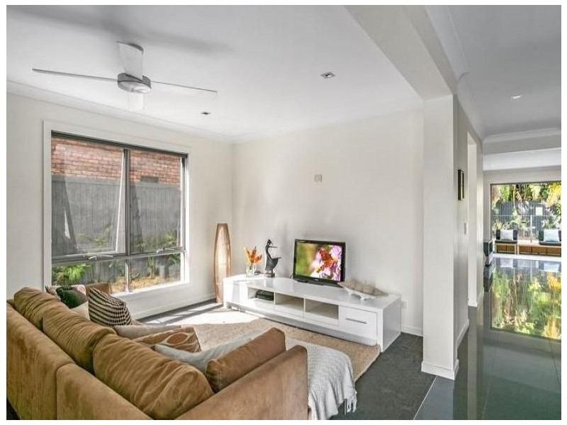 20 Brindisi Avenue, Isle Of Capri QLD 4217