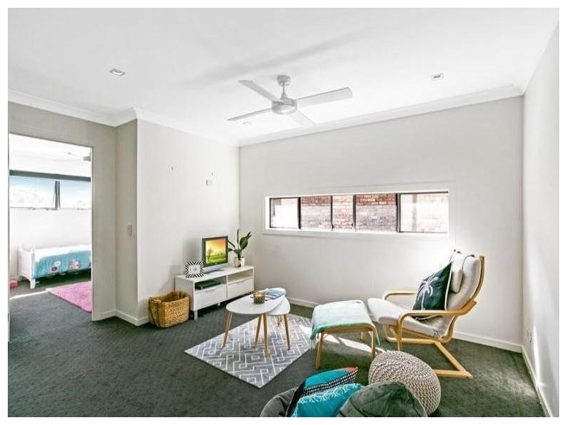 20 Brindisi Avenue, Isle Of Capri QLD 4217