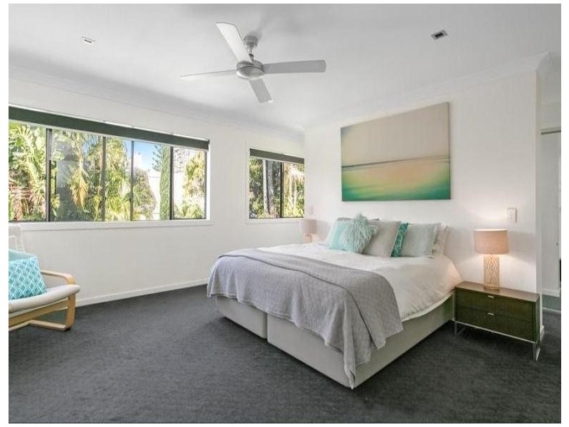 20 Brindisi Avenue, Isle Of Capri QLD 4217