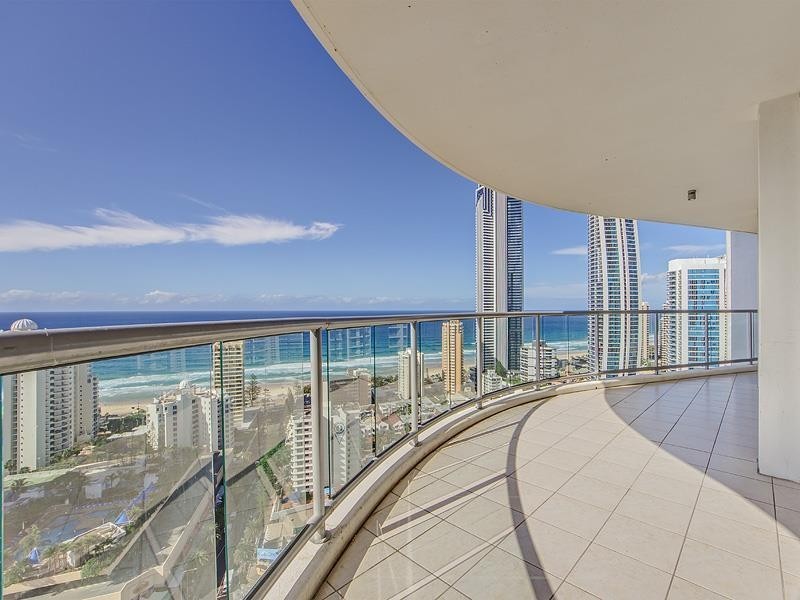 2273/23 Ferny Ave ‘Chevron Renaissance’, Surfers Paradise QLD 4217
