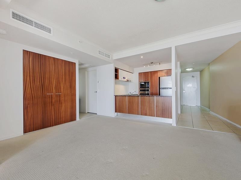 2273/23 Ferny Ave ‘Chevron Renaissance’, Surfers Paradise QLD 4217