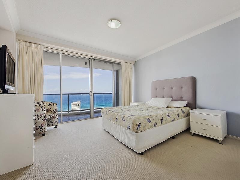 2273/23 Ferny Ave ‘Chevron Renaissance’, Surfers Paradise QLD 4217