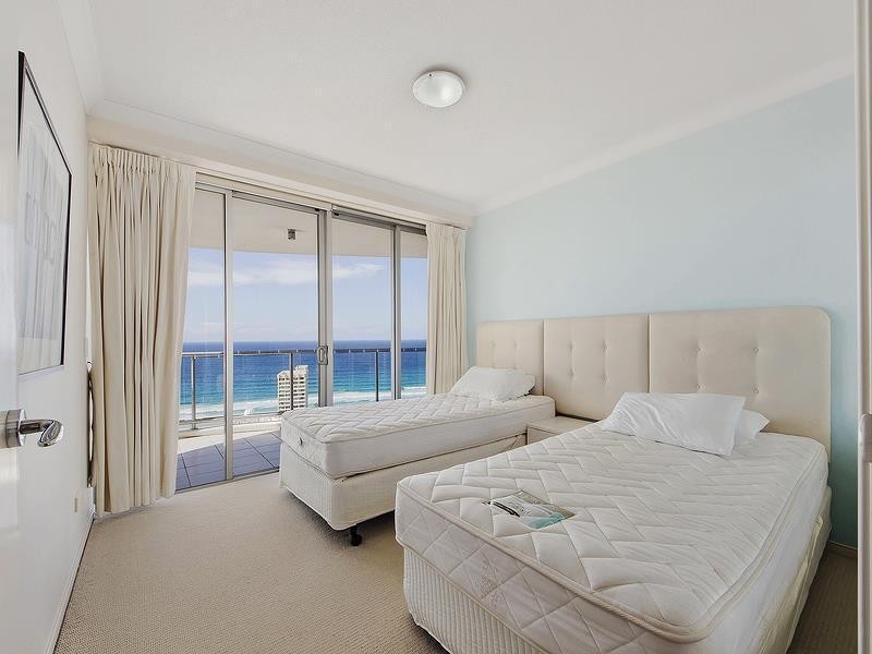 2273/23 Ferny Ave ‘Chevron Renaissance’, Surfers Paradise QLD 4217