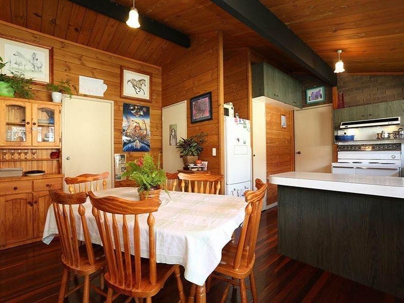 118 Falconer Street, Southport QLD 4215