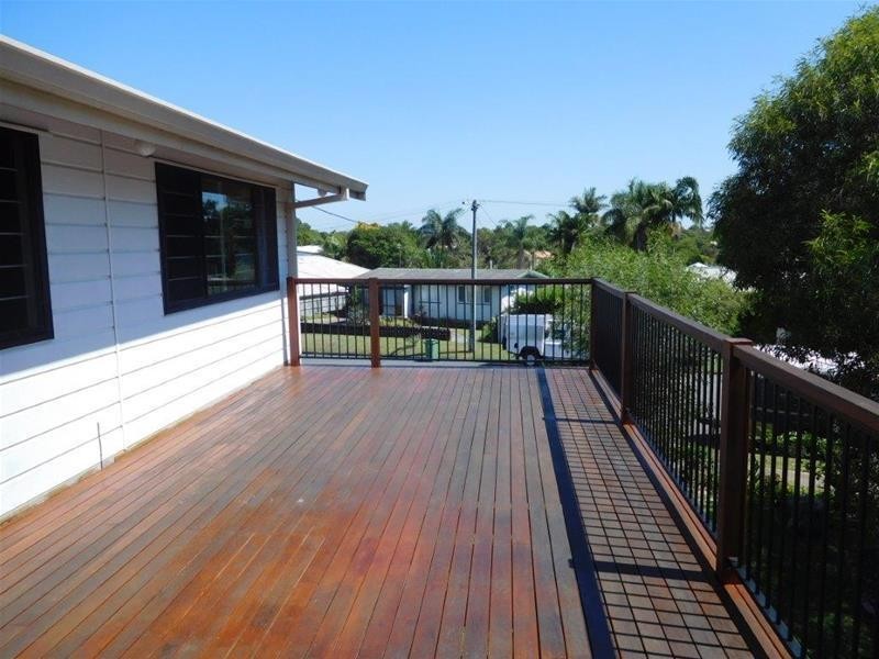 118 Falconer Street, Southport QLD 4215