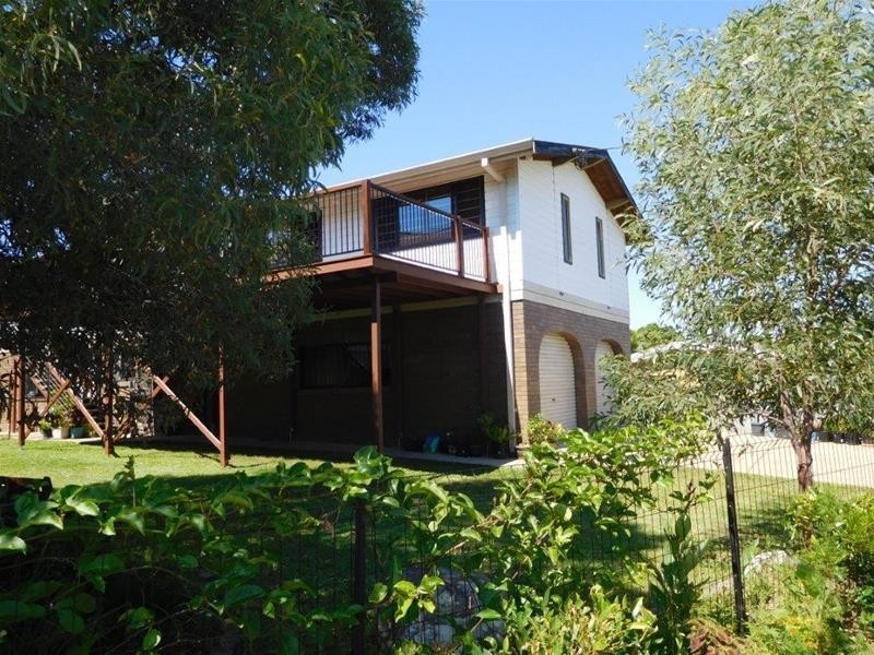 118 Falconer Street, Southport QLD 4215