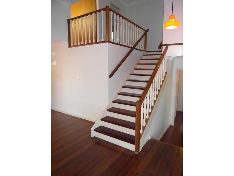 8 Midshipman Court, Paradise Waters QLD 4217