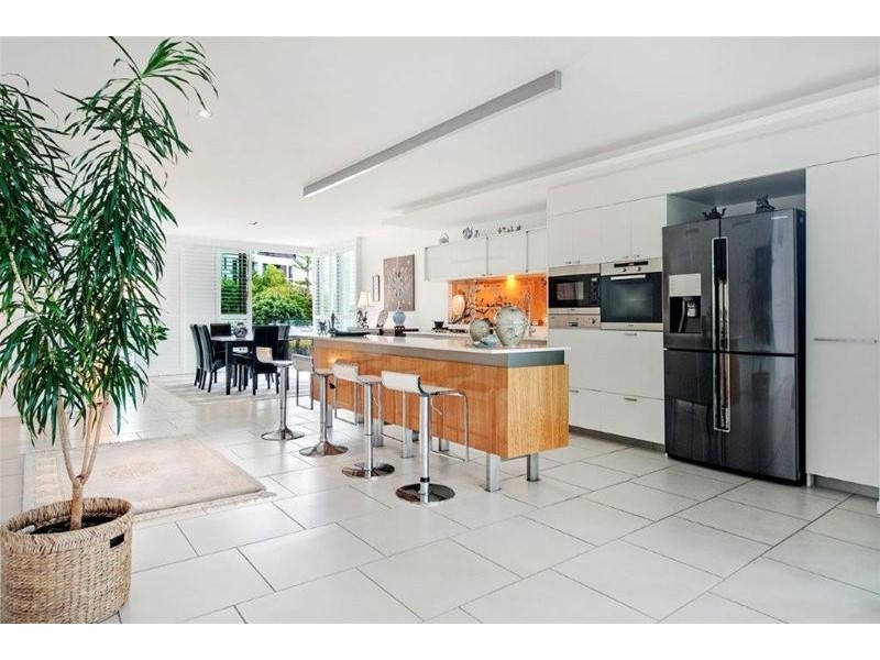 29201/2 Ephraim Island Parade, Paradise Point QLD 4216