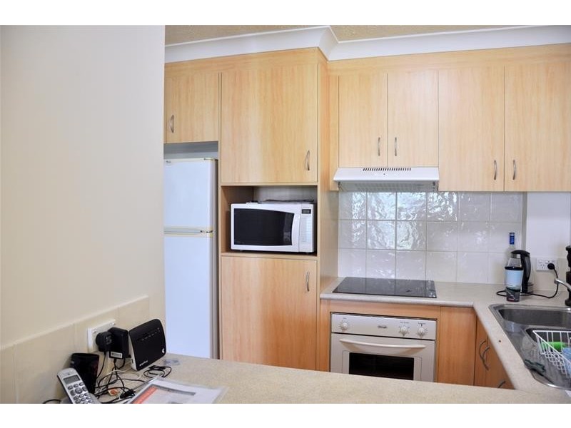 24 Slatyer Avenue “Bella Vista on the Water”, Bundall QLD 4217