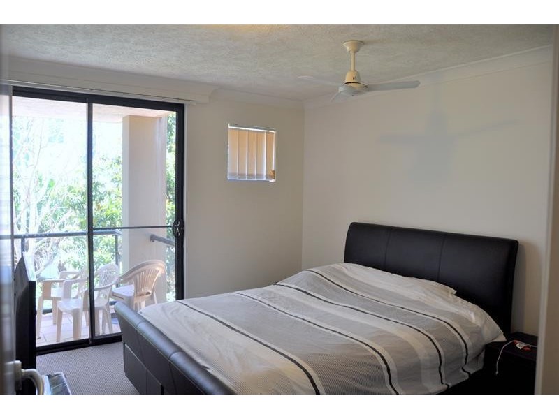 24 Slatyer Avenue “Bella Vista on the Water”, Bundall QLD 4217