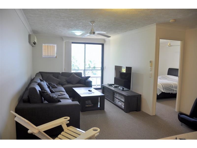 24 Slatyer Avenue “Bella Vista on the Water”, Bundall QLD 4217