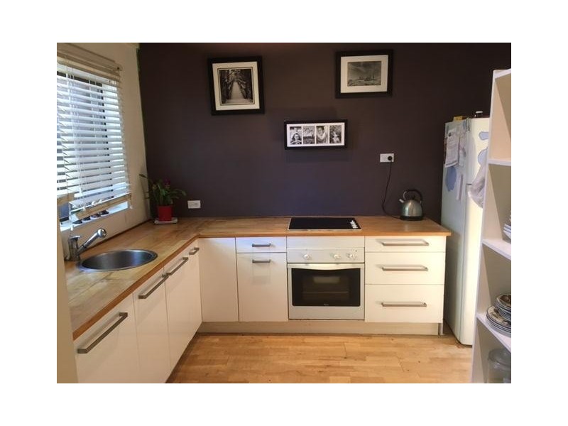 2/111 Salerno Street, Isle Of Capri QLD 4217