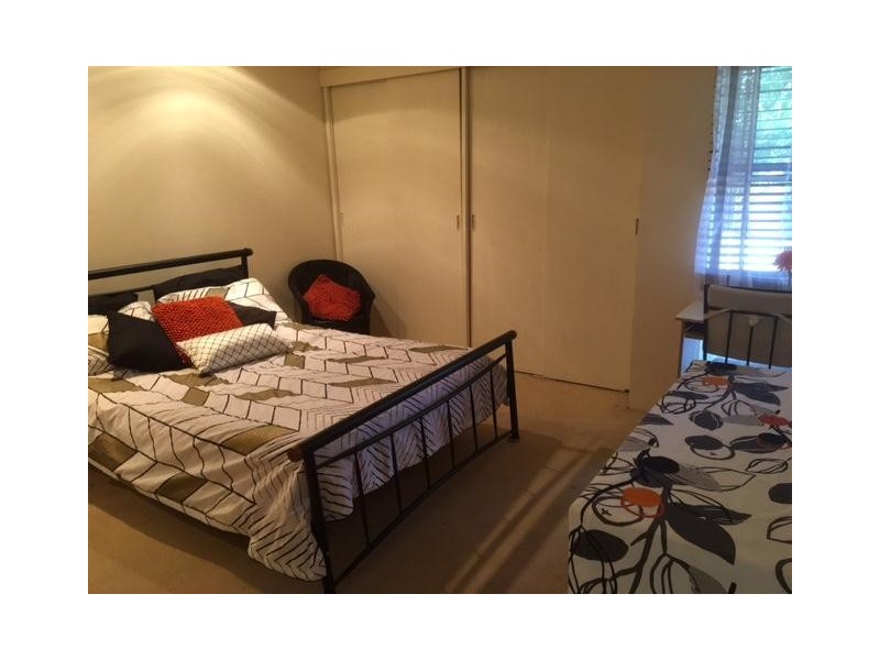 2/111 Salerno Street, Isle Of Capri QLD 4217