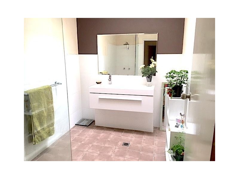 2/111 Salerno Street, Isle Of Capri QLD 4217