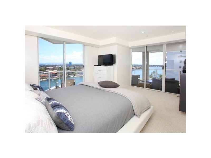 20 Riverview Parade ‘Solitaire Riverside’ Budds Beach, Surfers Paradise QLD 4217