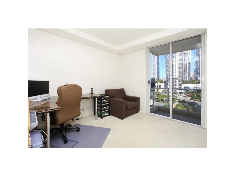 20 Riverview Parade ‘Solitaire Riverside’ Budds Beach, Surfers Paradise QLD 4217