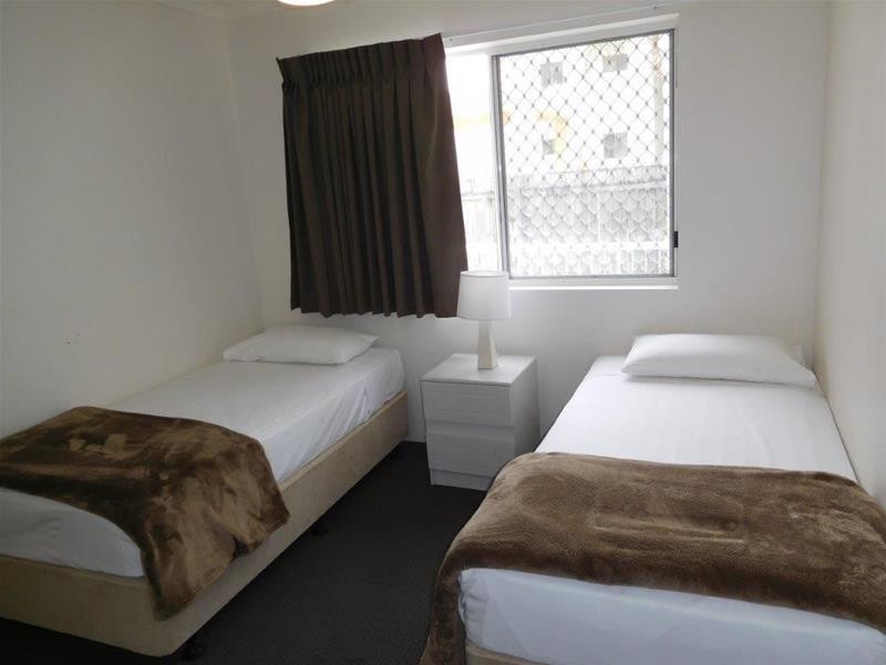 “Chidori Court” 1  Cronin Avenue, Main Beach QLD 4217